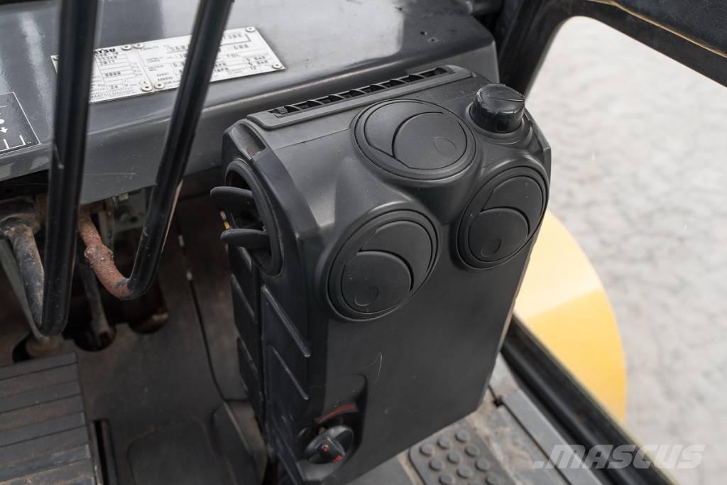 Komatsu FD 80-10 Dieselové vozíky