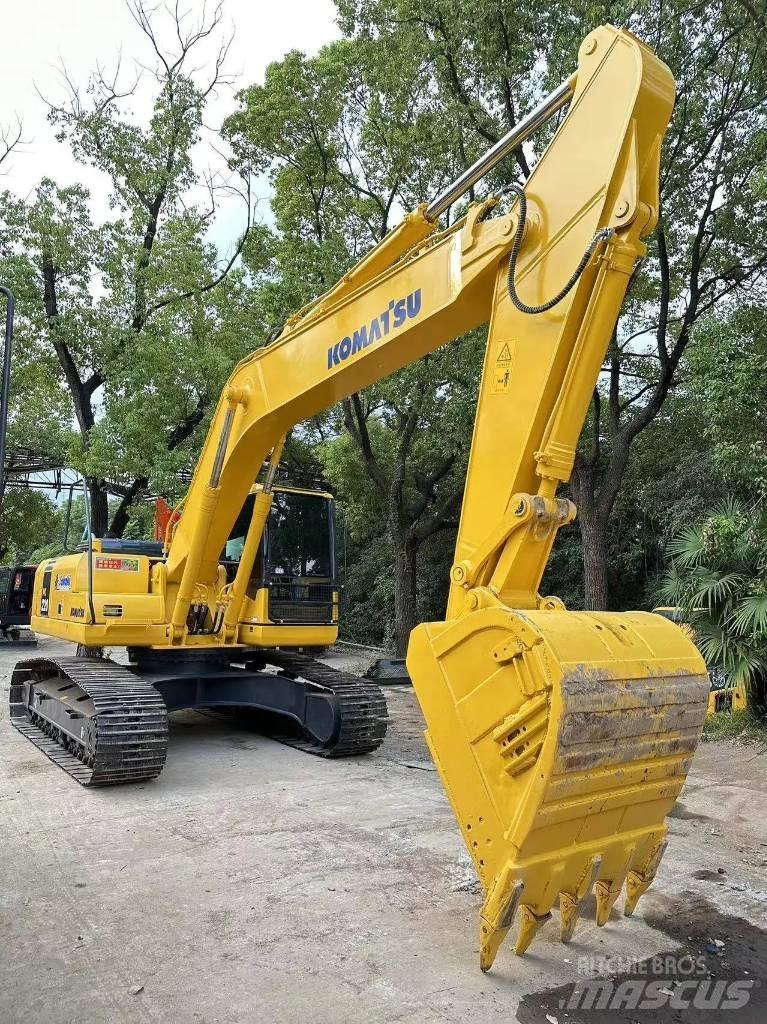 Komatsu PC220-8 Pásové rýpadlá