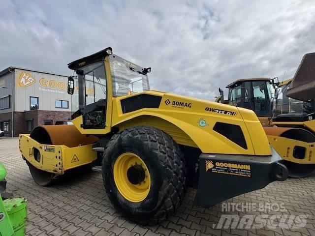 Bomag BW 213 D -5 Ťahačové valce