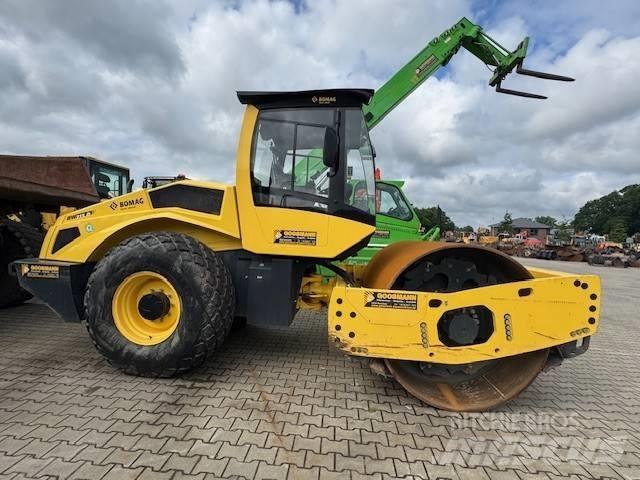 Bomag BW 213 D -5 Ťahačové valce