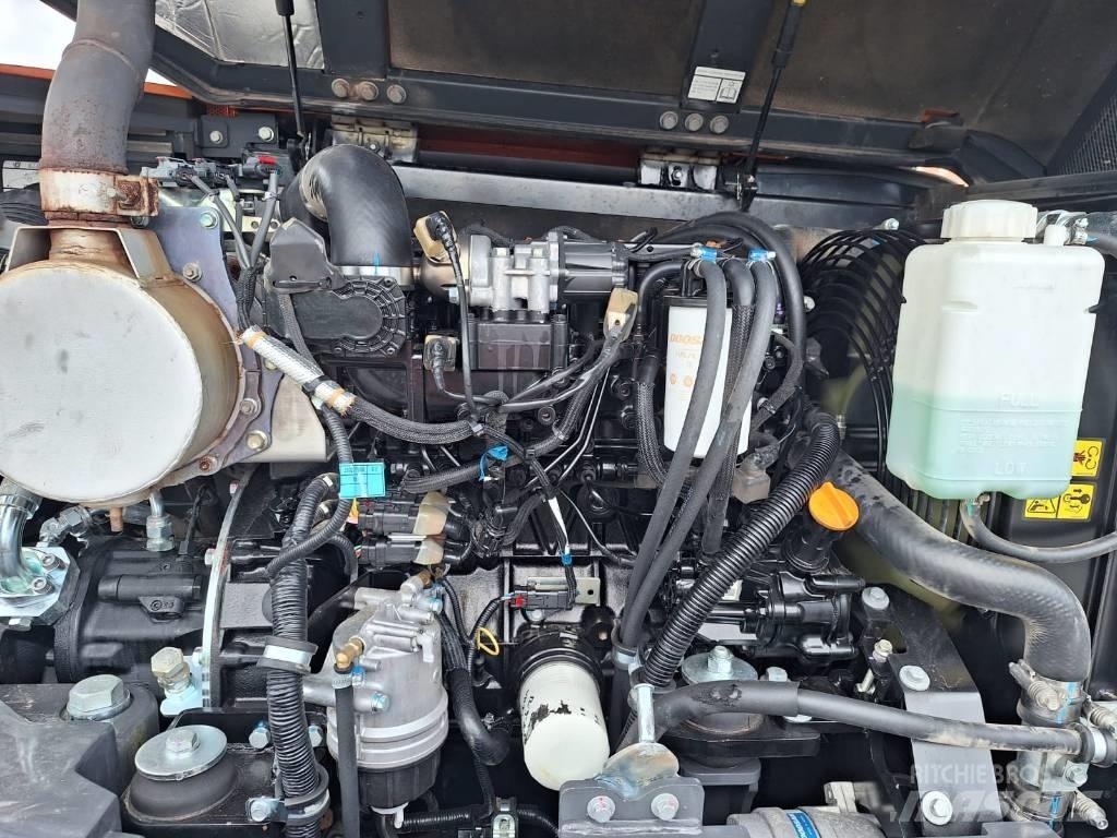 Doosan DX 85 R Pásové rýpadlá