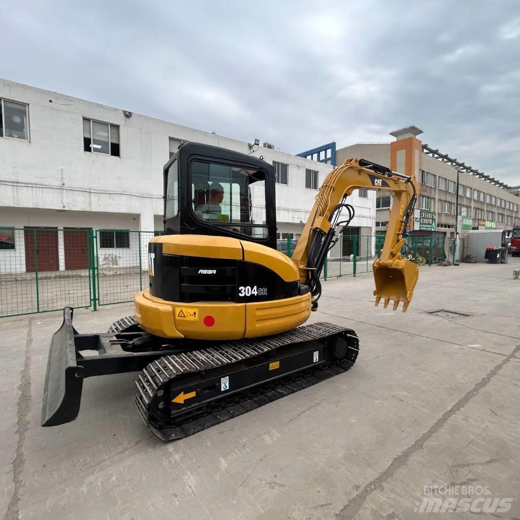 CAT 304 Pásové rýpadlá