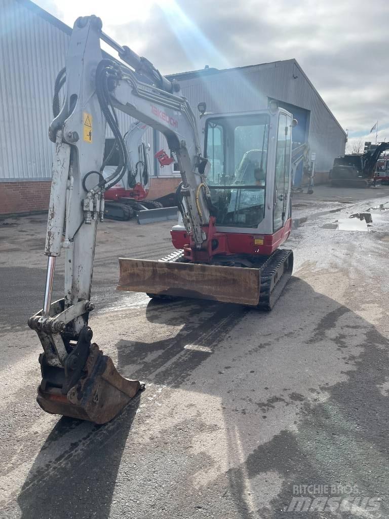 Takeuchi TB 235 Mini rýpadlá < 7t