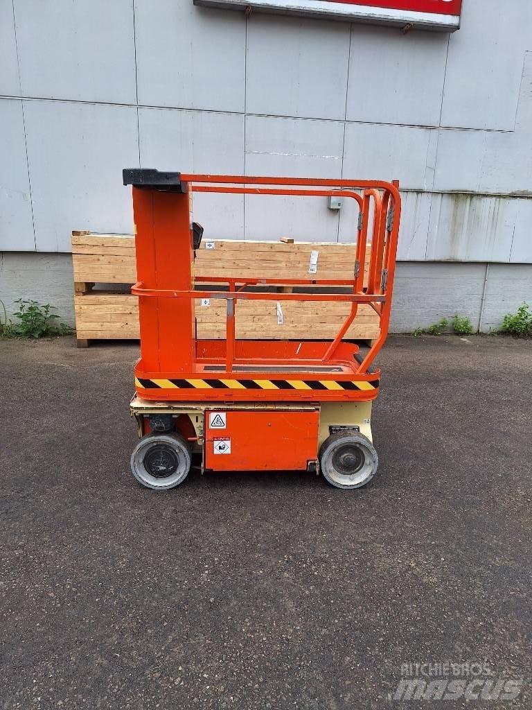 JLG 1230 ES Nožnicové zdvíhacie plošiny