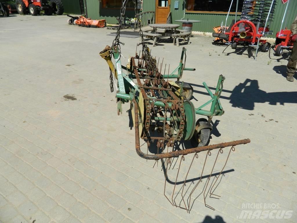  FA 240 Obracače a zhrabovače sena