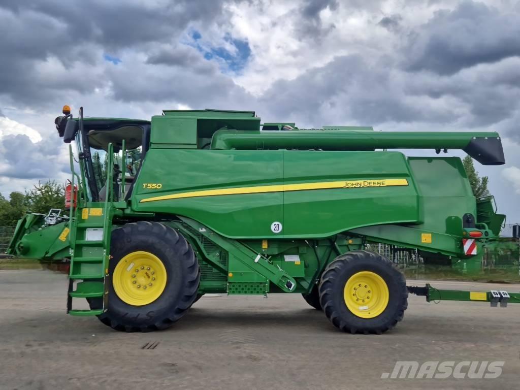 John Deere T 550 Kombinované zberacie stroje