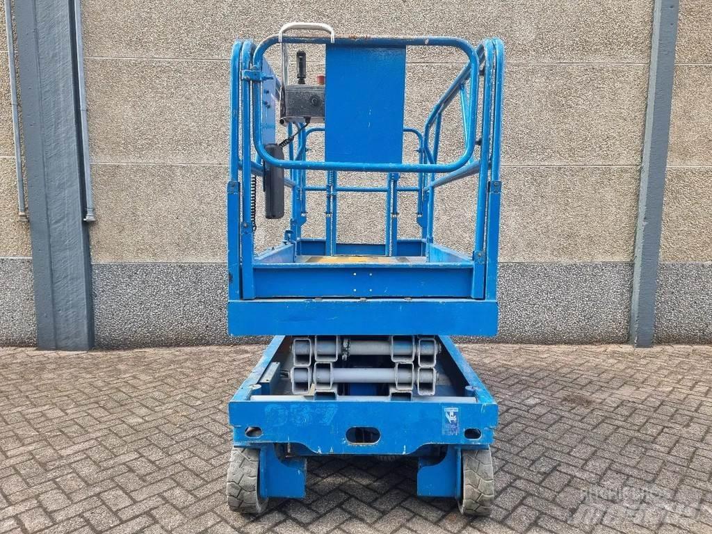 Genie GS2046 Nožnicové zdvíhacie plošiny