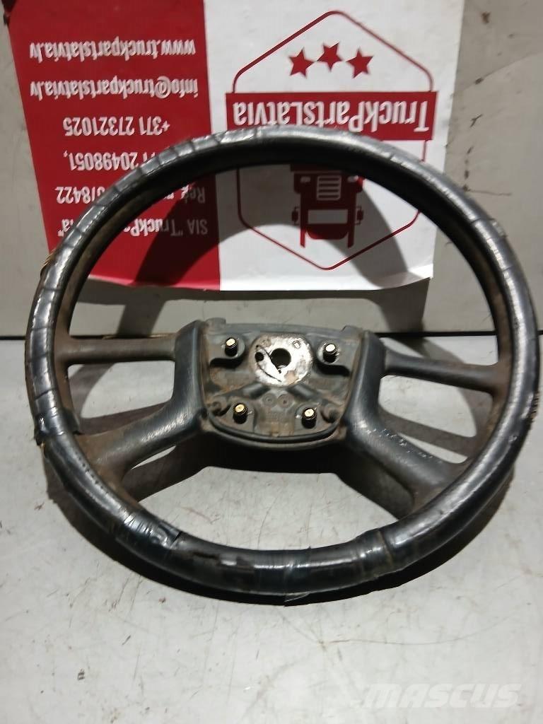 Scania R 440   1327026 Kabíny a interiér