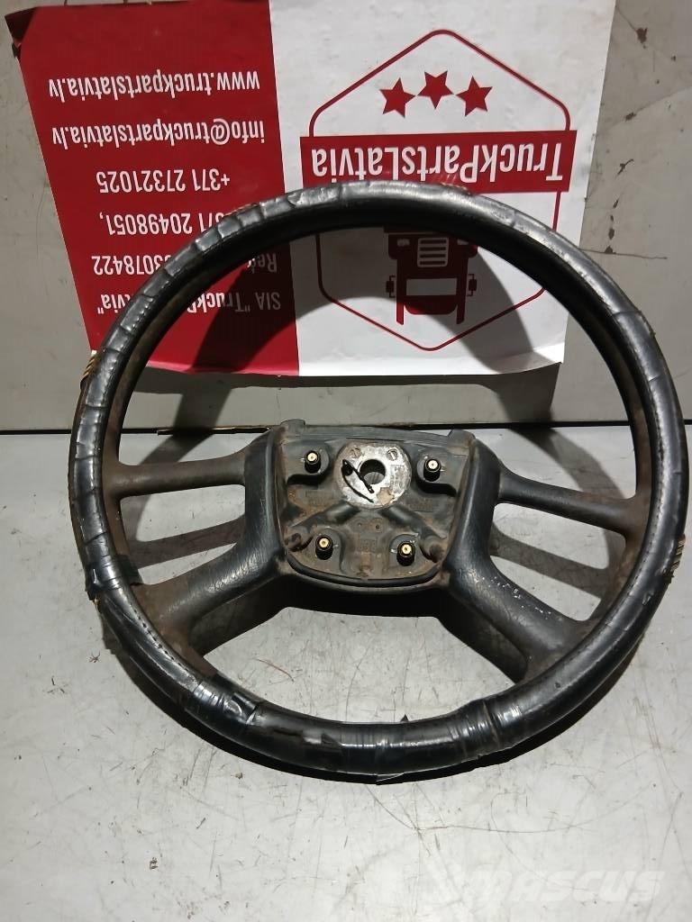 Scania R 440   1327026 Kabíny a interiér