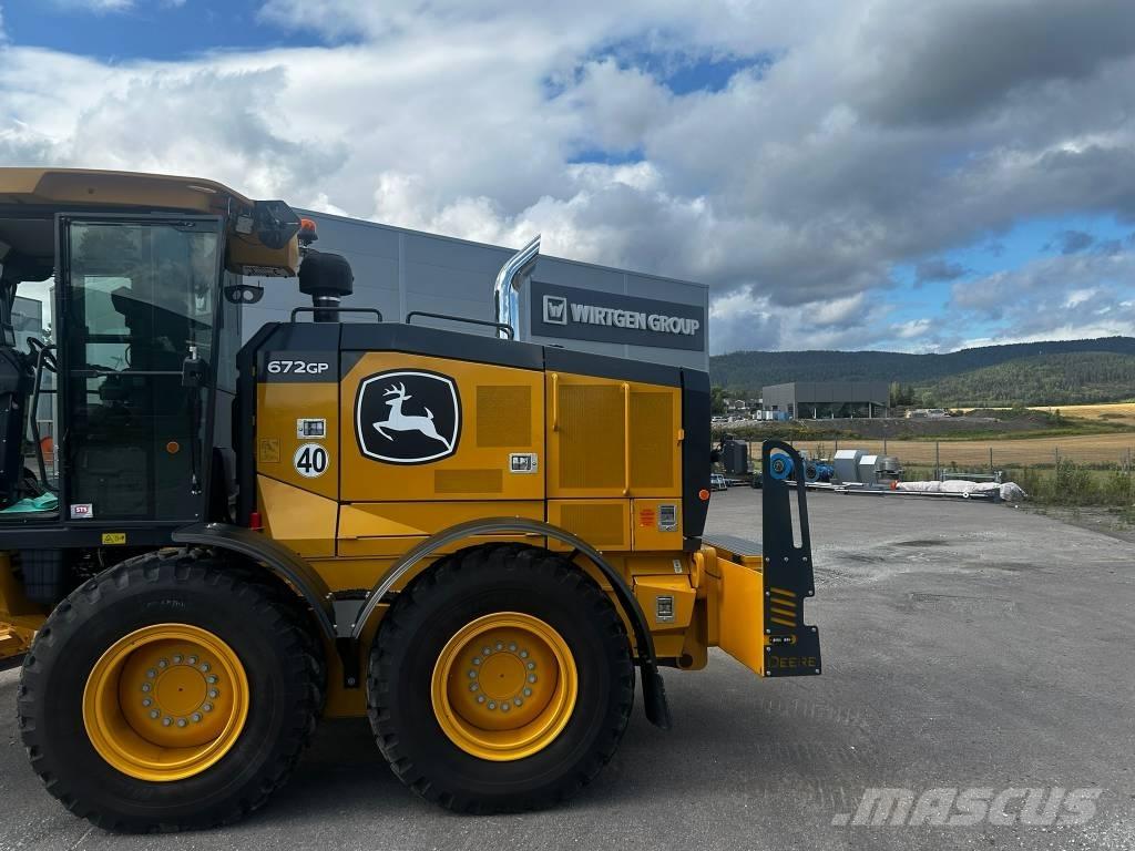 John Deere 672 GP Grejdery