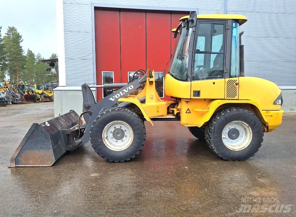 Volvo L30B AURALLA Kolesové nakladače