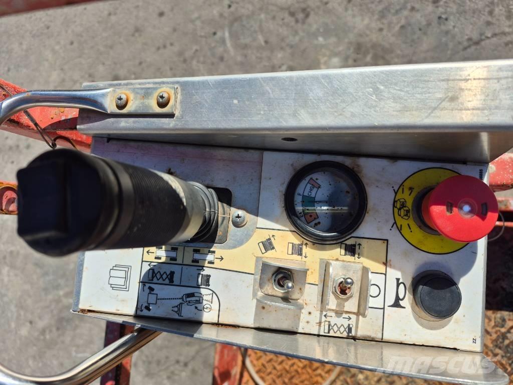 SkyJack SJ III 4632 Nožnicové zdvíhacie plošiny