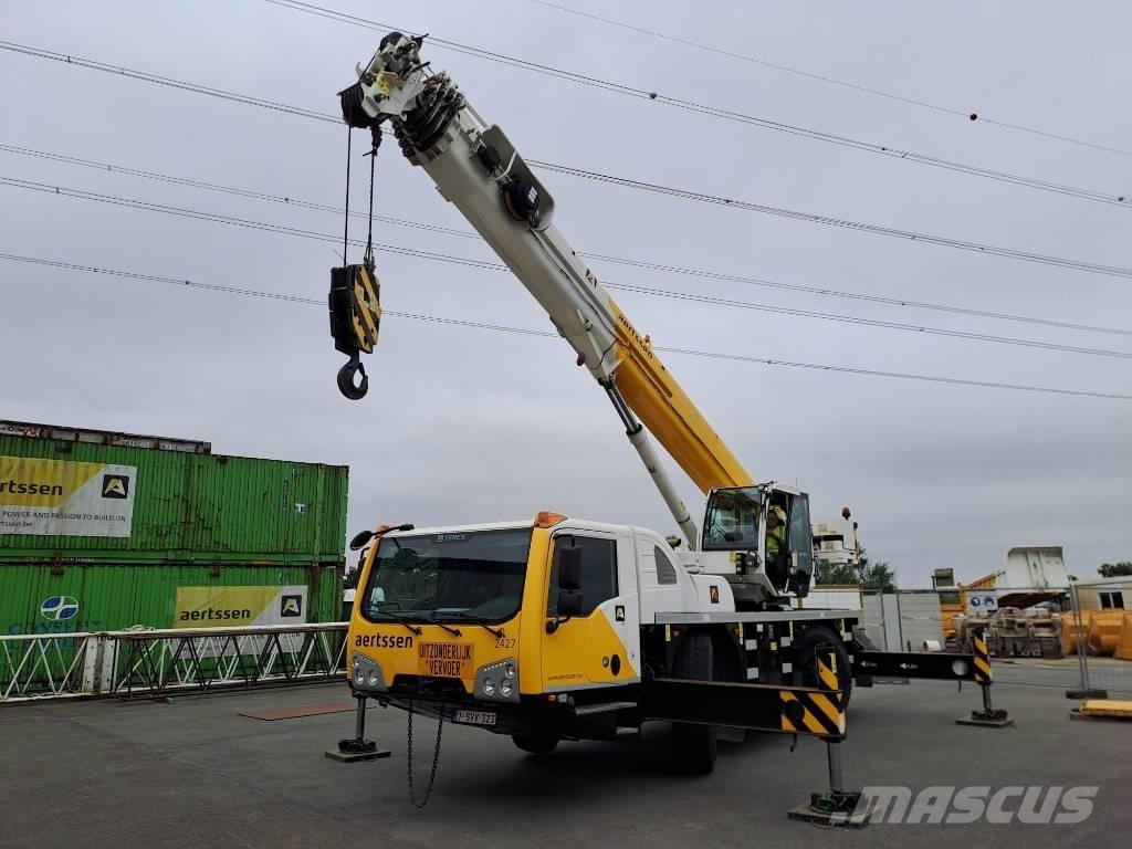 Terex Demag AC40/2L Univerzálne terénne žeriavy