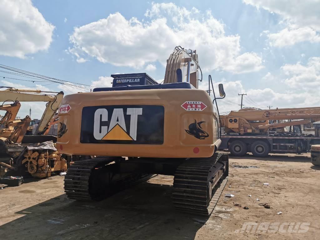 CAT 325DL Pásové rýpadlá