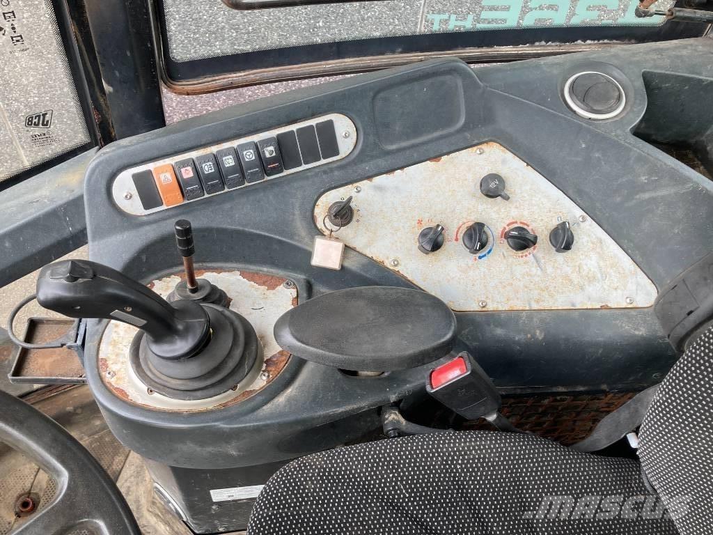 JCB 436 Kolesové nakladače