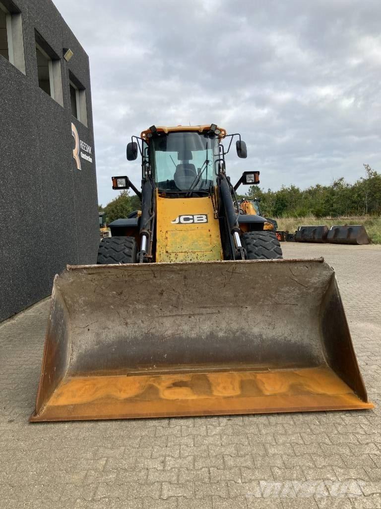 JCB 436 Kolesové nakladače