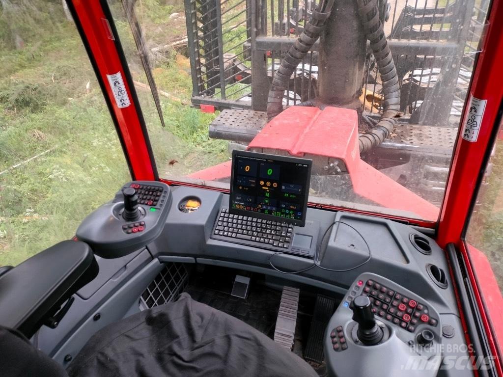 Komatsu 875 Lesné traktory