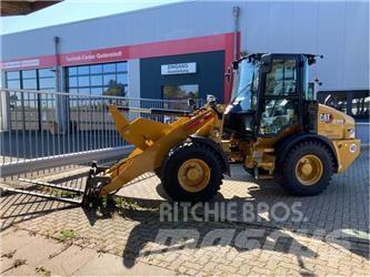CAT 908 HL Kolesové nakladače