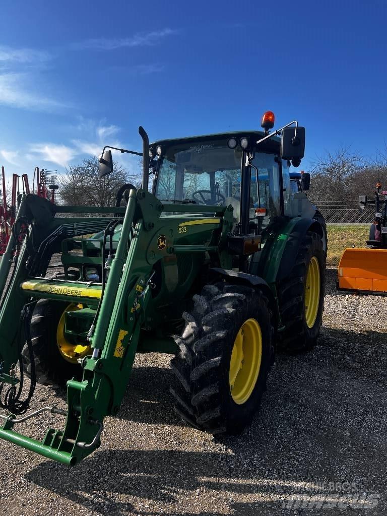 John Deere 5070 M Traktory