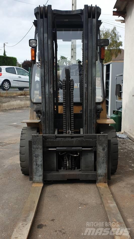 CAT GP 30 LPG vozíky