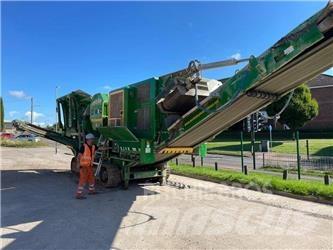 McCloskey J45 Mobilné drviče