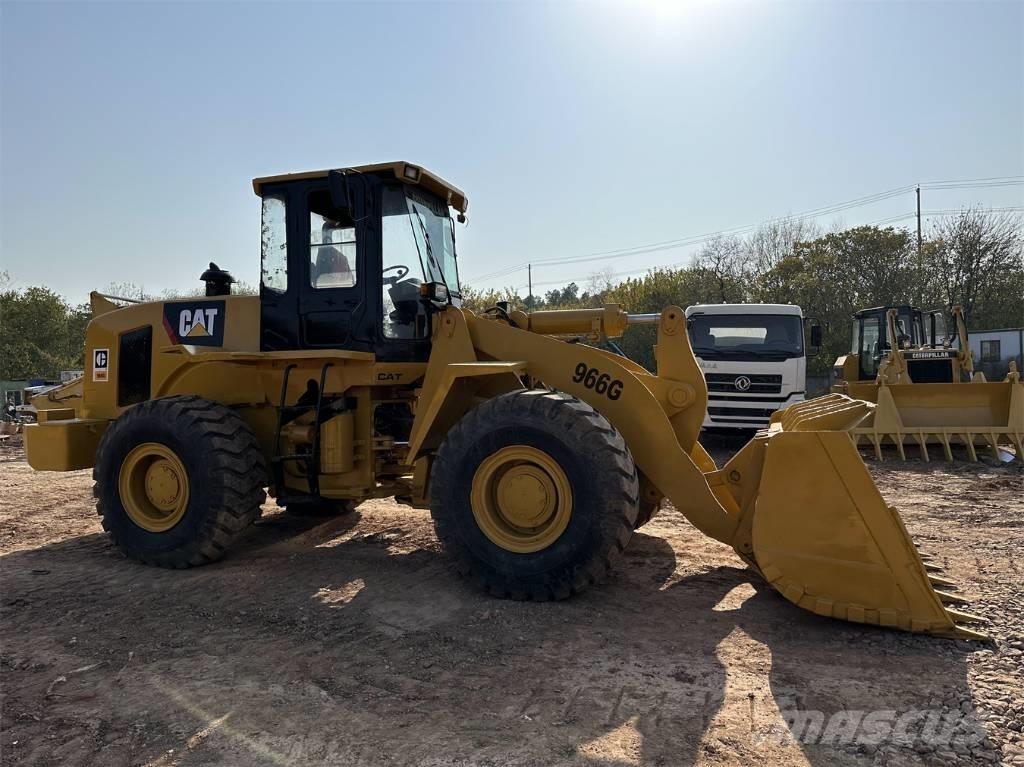CAT 966 G Kolesové nakladače