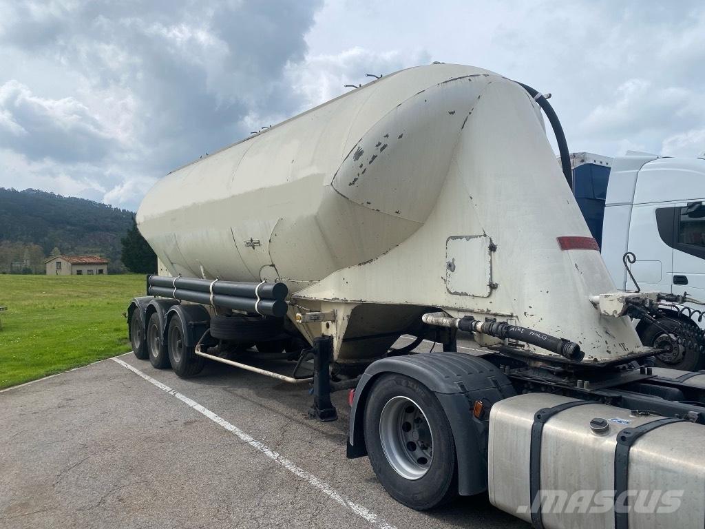 Spitzer SF2439PI Cisternové návesy