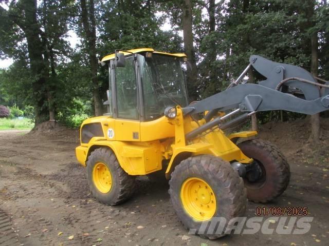 Volvo L 30 Kolesové nakladače