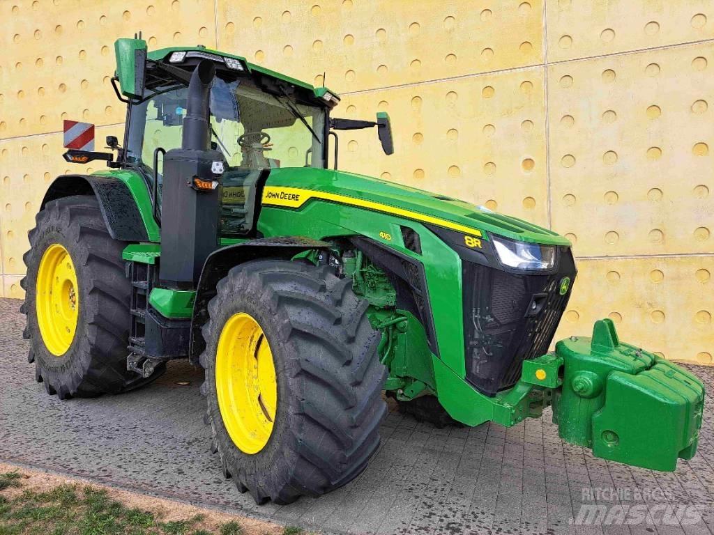John Deere 8R410 Traktory
