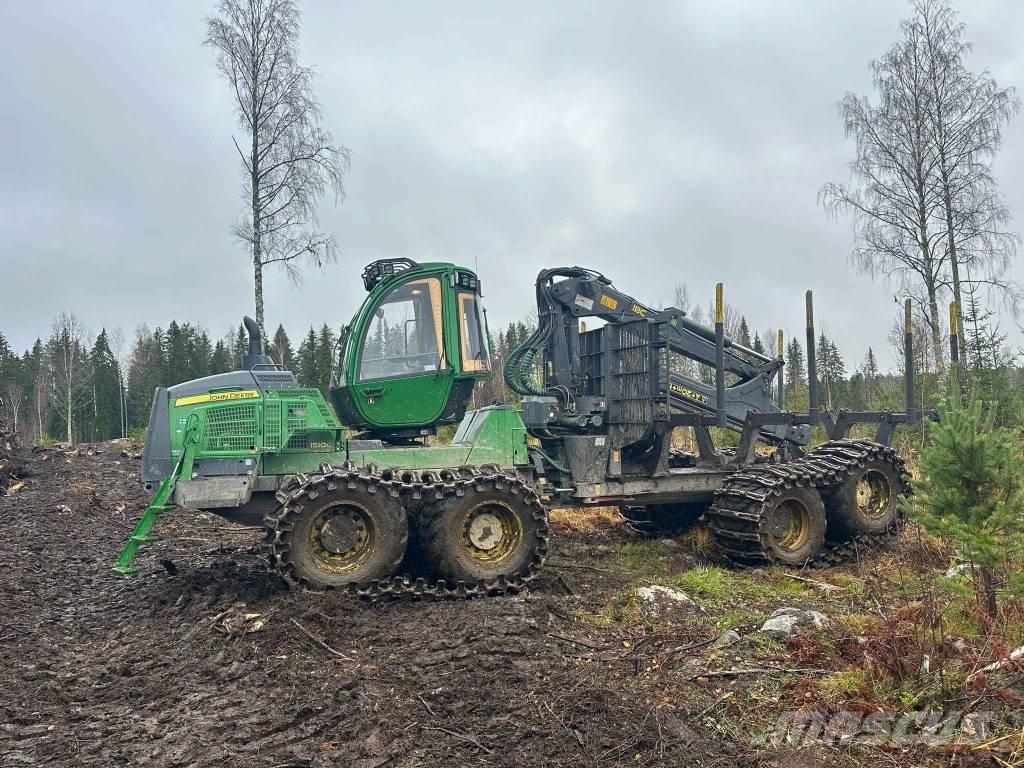 John Deere 1510 G Lesné traktory
