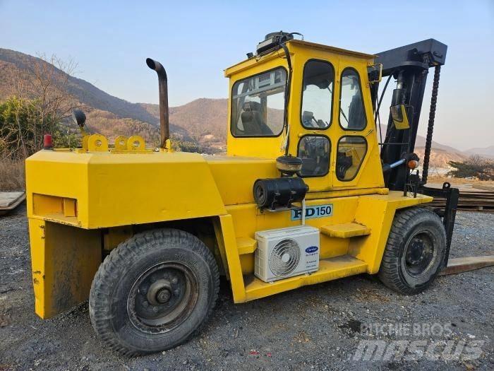 Komatsu FD 150 Retraky