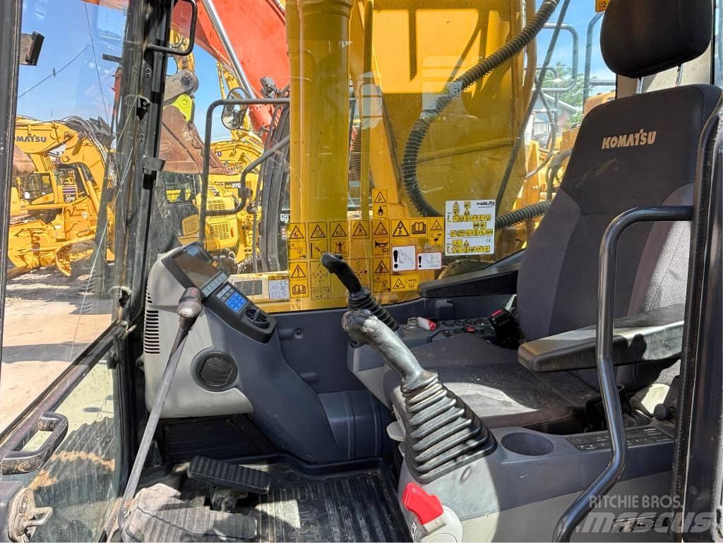 Komatsu PC210LC-11 Pásové rýpadlá