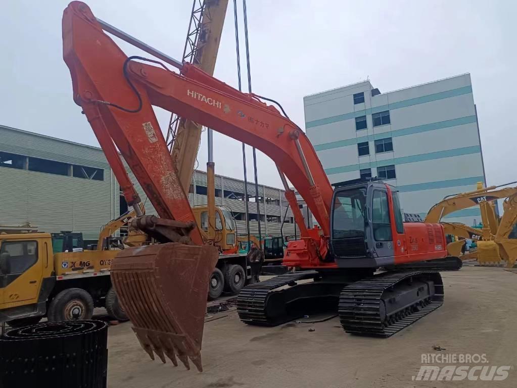 Hitachi ZX 350 Pásové rýpadlá