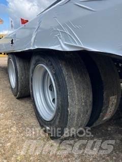 Palmse Trailer 5750 Nízko rámové nákladné automobily