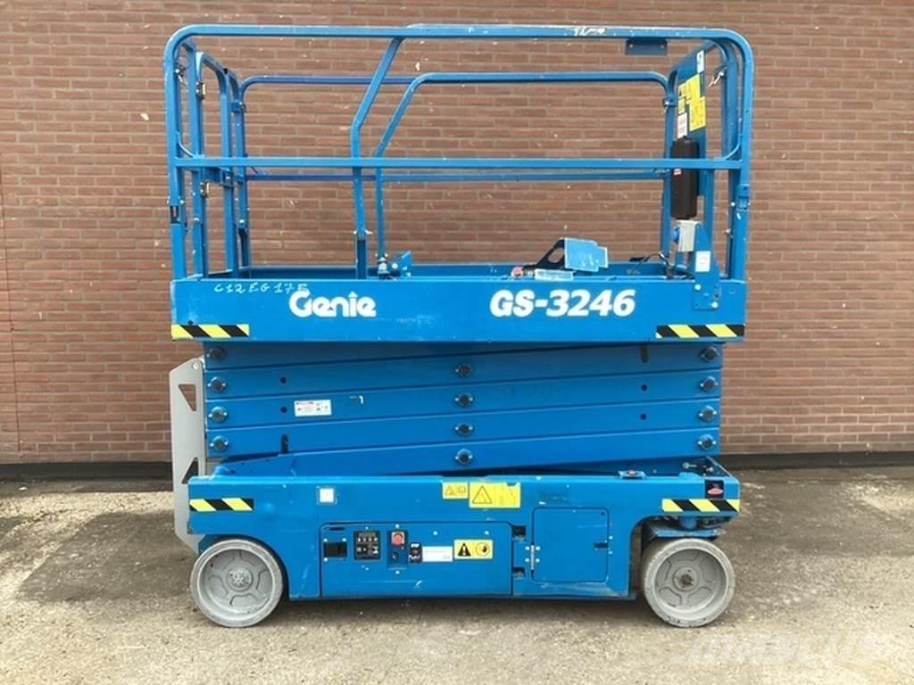 Genie gs3246 Nožnicové zdvíhacie plošiny
