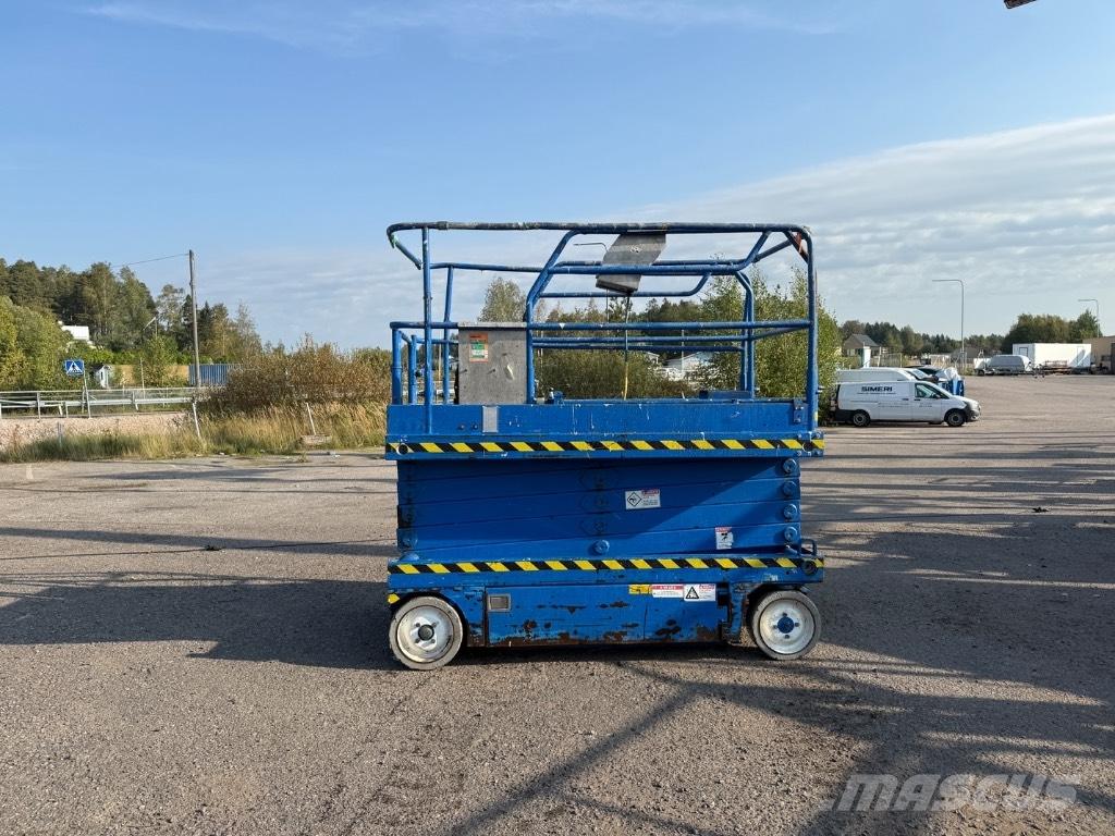 UpRight X32N Nožnicové zdvíhacie plošiny