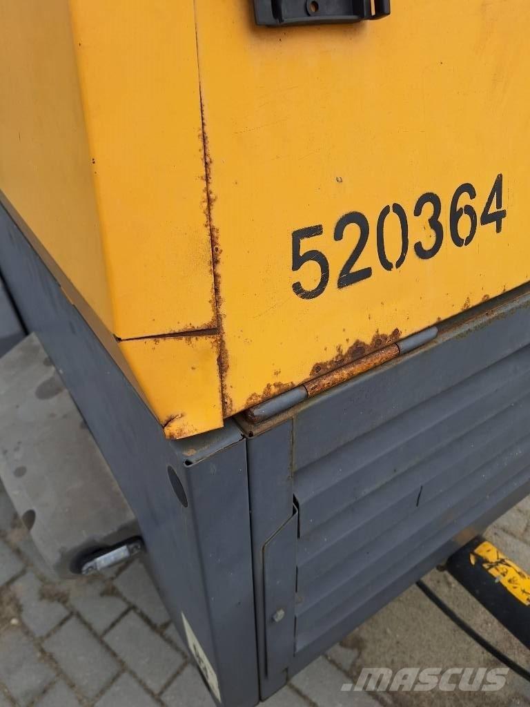 Atlas Copco QAX 40 Naftové generátory