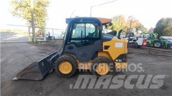 Volvo MC 115 C Šmykom riadené nakladače