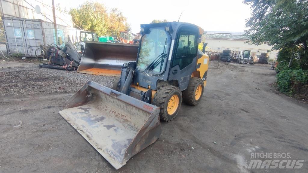 Volvo MC 115 C Šmykom riadené nakladače