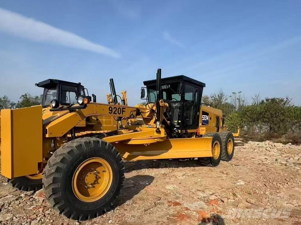 SEM 919 Grejdery