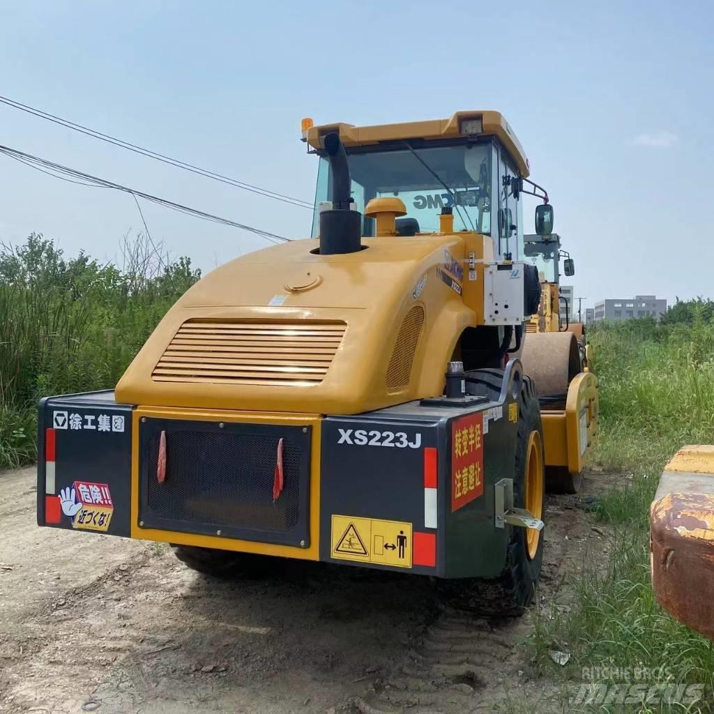 XCMG XS 223 J Ťahačové valce