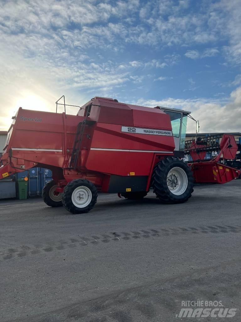 Massey Ferguson 22 Kombinované zberacie stroje