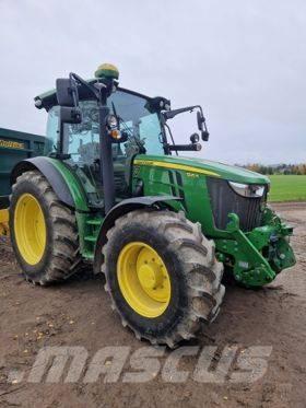 John Deere 5125R Traktory
