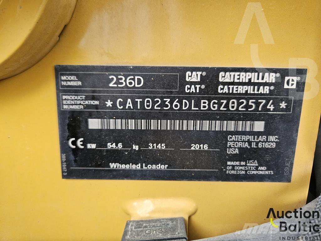 CAT 236 D Šmykom riadené nakladače