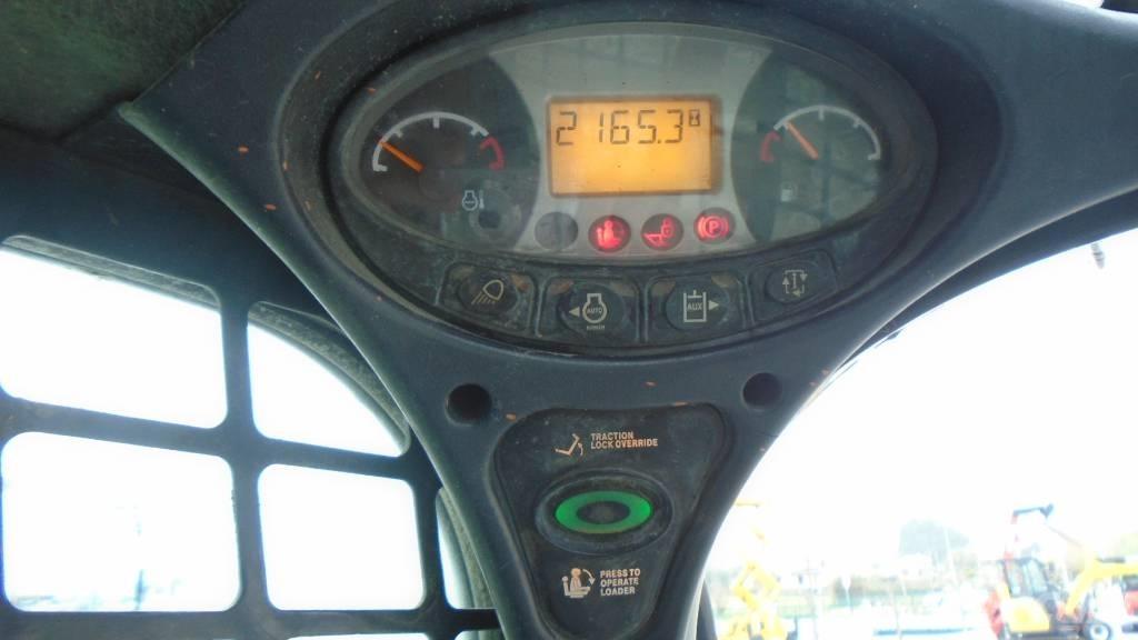 Bobcat T 450 Šmykom riadené nakladače