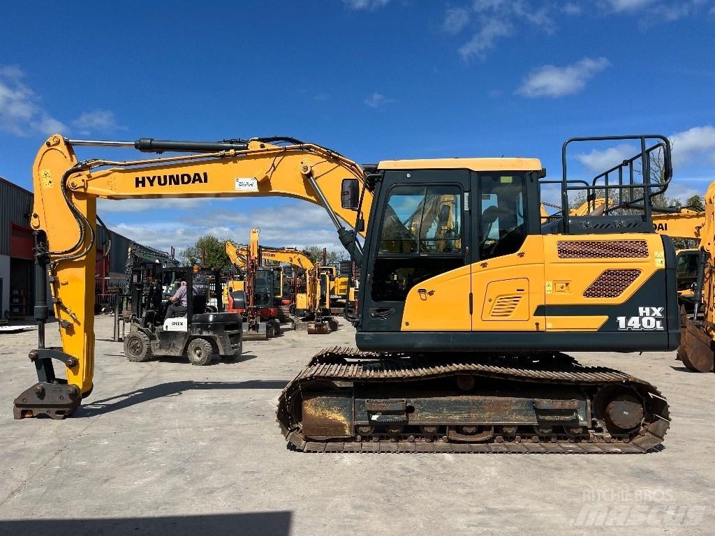 Hyundai HX140L Pásové rýpadlá