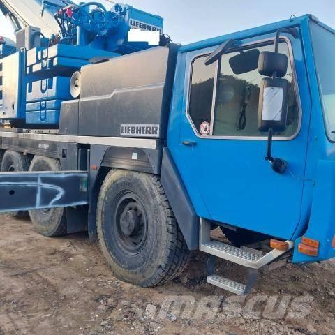 Liebherr LTM 1100 Univerzálne terénne žeriavy