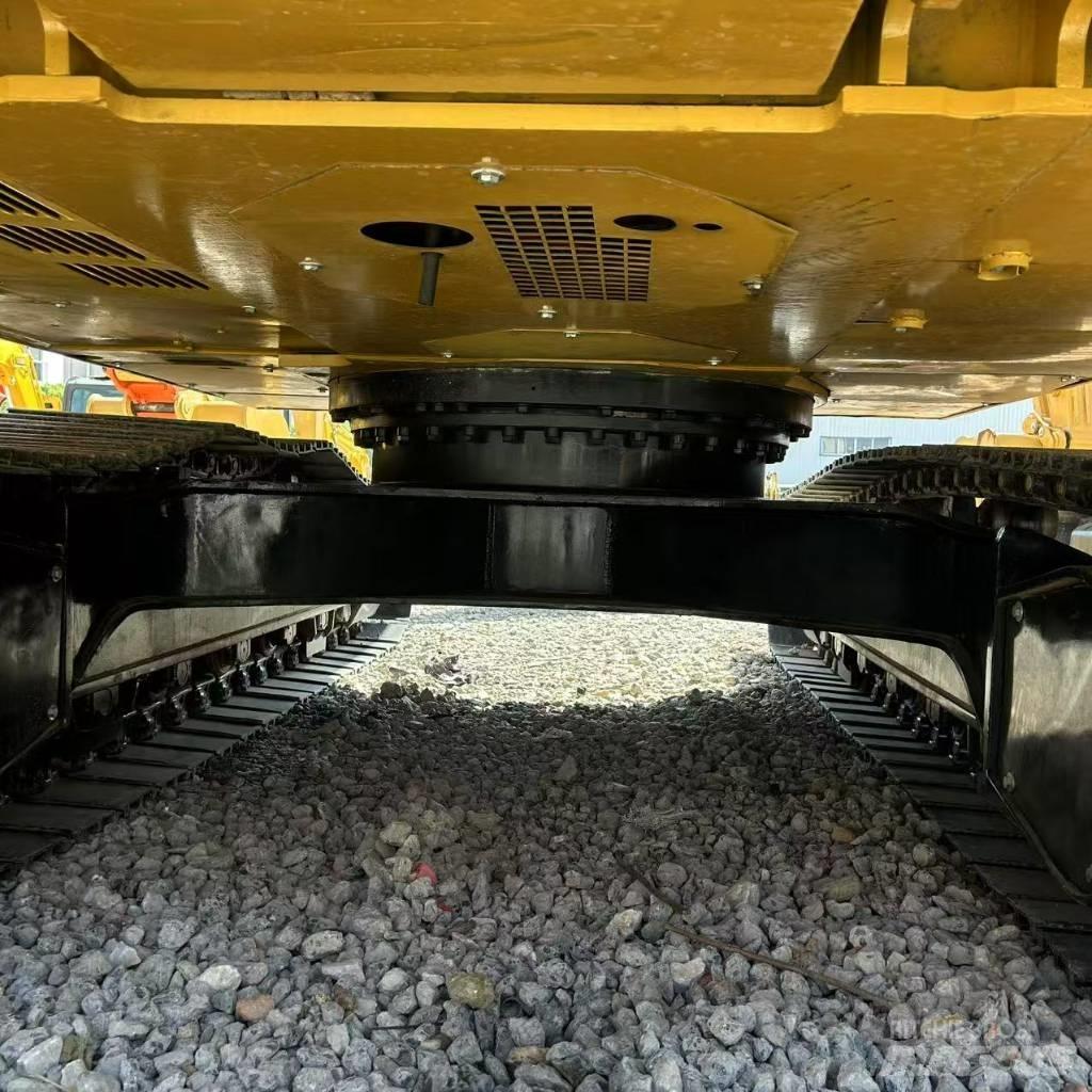 CAT 324D2L Pásové rýpadlá