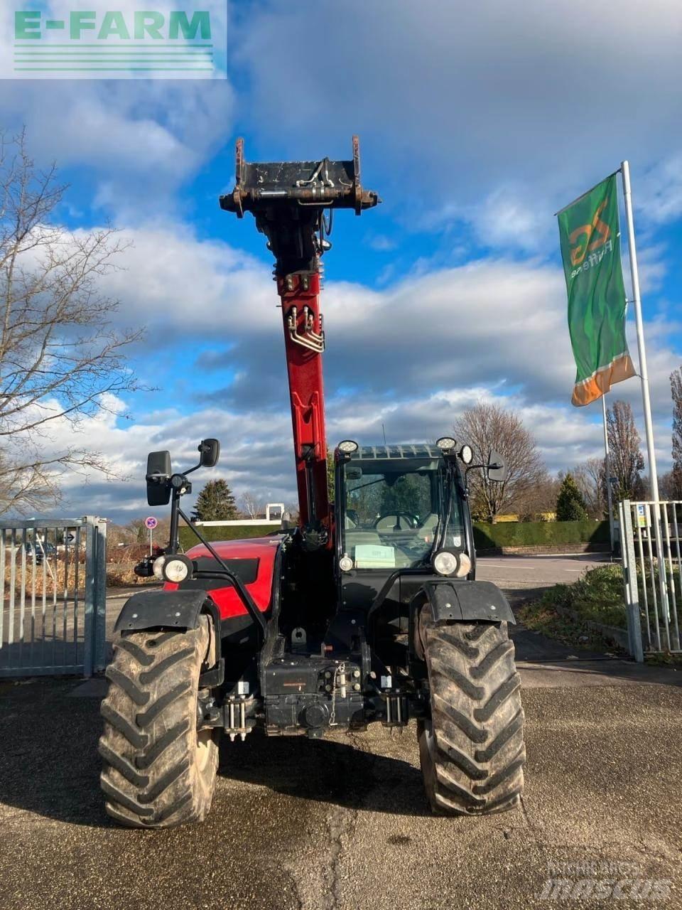 Case IH 635 Teleskopické nakladače pre poľnohospodárstvo