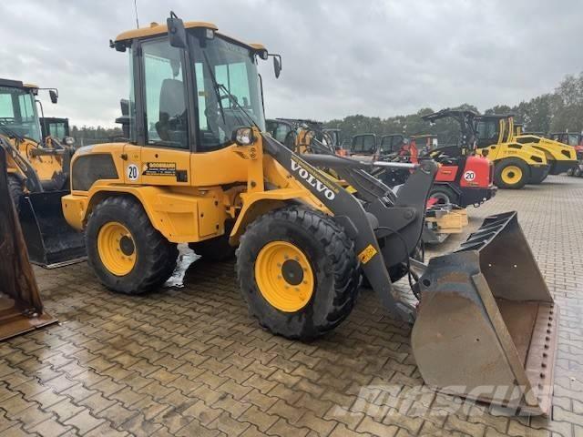 Volvo L 30 G Kolesové nakladače